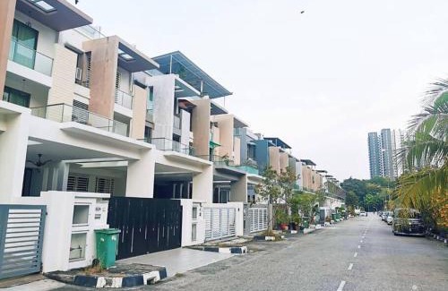Gelugor Casa | 162 Home4Stay Deluxe Big 3story 6Rooms 20pax Wedding USM Arena Bridge