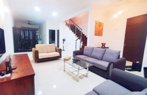 Gelugor Casa | 162 Home4Stay Deluxe Big 3story 6Rooms 20pax Wedding USM Arena Bridge