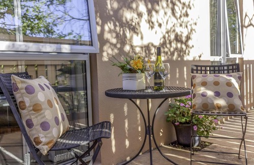 Riccarton Hotel | 166 Majestic Court Motel
