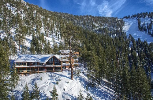 South Lake Tahoe Casa | 17 habitaciones / 18 baños, 17,000 pies cuadrados Epic Mega Mansion w / Piscina cubierta, Ski in Ski out