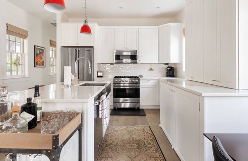 Westside Casa | 17 H Street