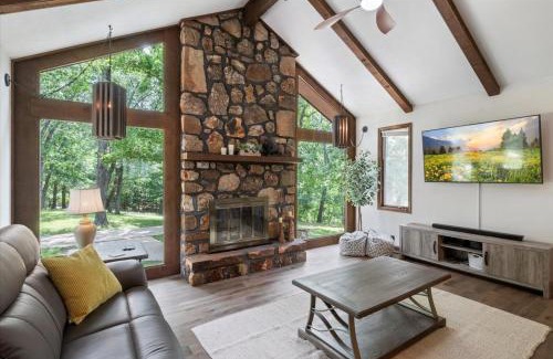 Gravois Mills Casa | 17 Lakefront Acres, Private Dock, Firepit, Pool Table, Kayaks, Fishing