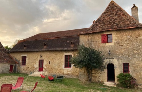 Eglise-Neuve-d'Issac Casa | 17th-century family home in the heart of Périgord
