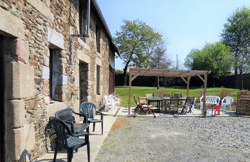 Brecey Cabaña | 17th Century Normandy Farmhouse, *** reformado con gusto y familiar