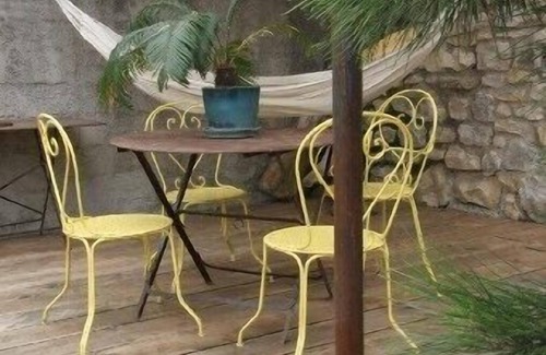 Noves Apartamento | Laure de Noves: casa de 40 m² con terraza junto a la piscina