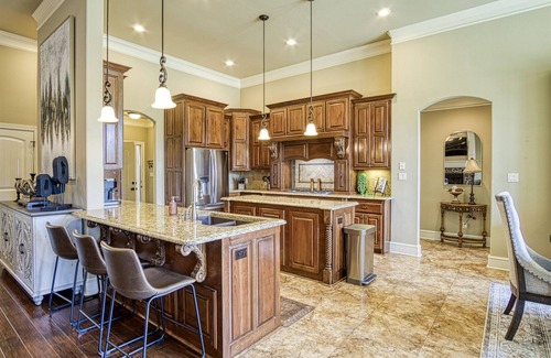 Hot Springs Village Casa | 18 Elcano Drive - A beautiful home on the 3rd fairway of Granada Golf Course in