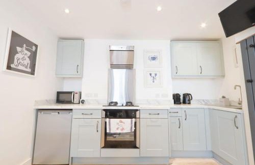 Shaldon Casa | 18 Strand