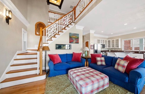 Leasburg Casa | 180 degree water views await in this 4 bedroom/3 full bath Hyco Lake Cottage!