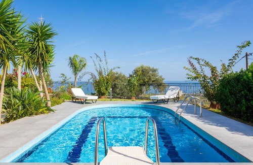 Maroulas Villa | 180 m² Villa ∙ 2 habitaciones ∙ 6 huéspedes