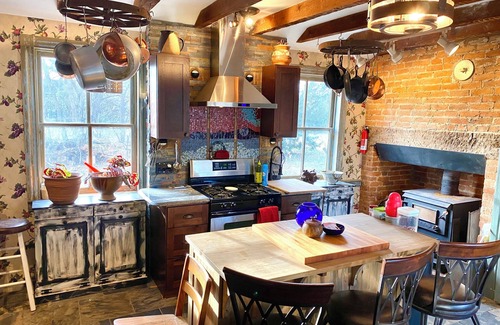 Mechanicsburg Casa | 1830s Estate in Historic Downtown Mechanicsburg