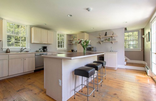 New Marlborough Otro | 1847 New Marlborough Farmhouse. a 4-BR home right in our quiet village.