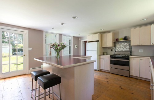 New Marlborough Otro | 1847 New Marlborough Farmhouse. a 4-BR home right in our quiet village.