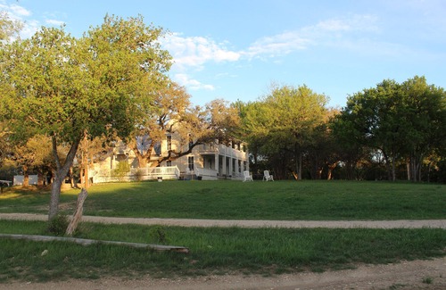 San Marcos Casa | 1850 Farmhouse with 7 bedrooms & 8 bathrooms - Eastwood Hill