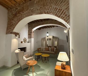 Ayvalik City Center Villa | 1860 Rum Evleri