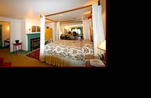 Williamstown Hotel | 1896 House Country Inn & Motels