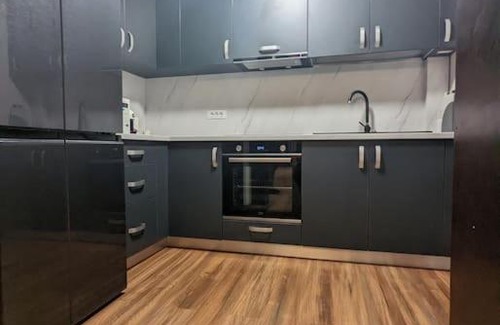 Baia Mare Apartamento | 18th century 3 bedroom house old town centre