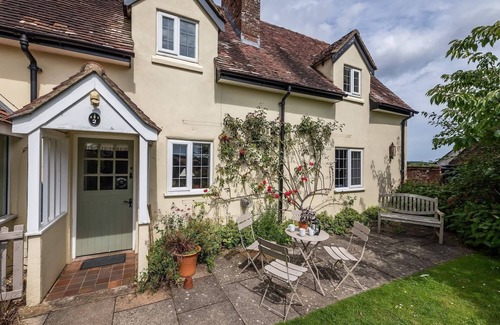 Wimborne Saint Giles Cabaña | 18th Century Cottage in Dorset Countryside
