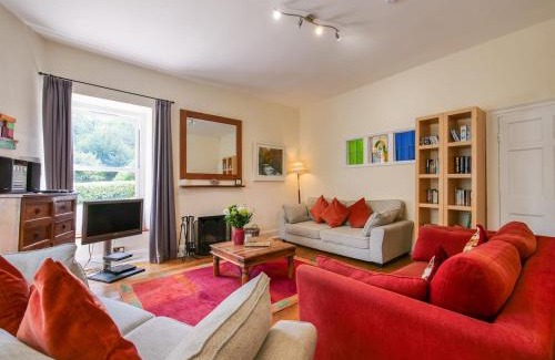 Totnes Casa | 18th-century Farmhouse With Countryside Views