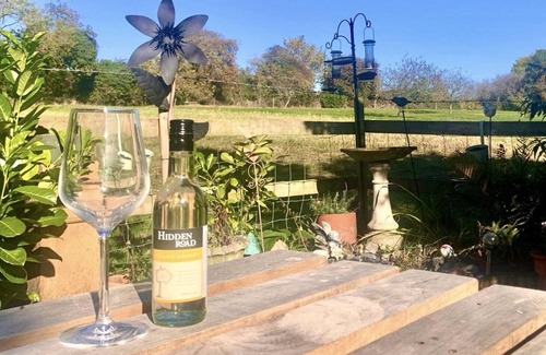 Snitterfield Cabaña | 18th Century Cottage With Stunning Farmland Views