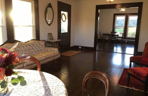 Southmont Otro | 1901 Farmhouse peaceful nature experience