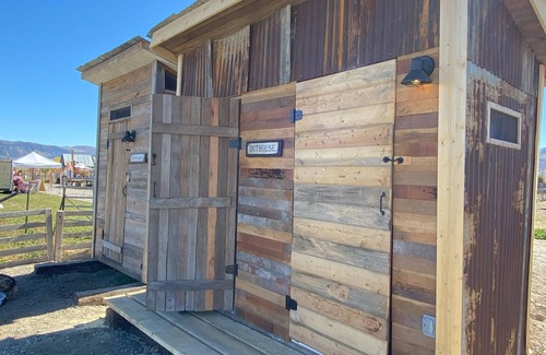 Oneida County Casa | 1953 Vintage Camp Trailer located on a quiet family farm near I15.