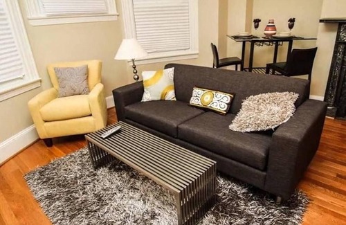 Rittenhouse Row Apartamento | 1955 Rittenhouse - 2F