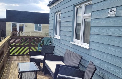 Earnley Casa | 19C Medmerry Park 2 Bedroom Chalet