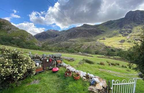 Llanberis Cabaña | 19th century Snowdonia Mountain Cottage Peaceful & Tranquil (Pet Friendly)