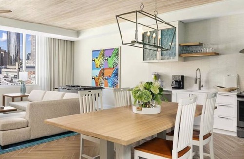 Five Points Complejo | 1BD Presidential Suite/Atlanta Downtown Location w/ Rooftop Pool