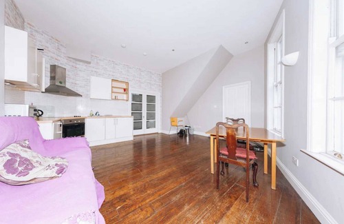 Temple Bar Apartamento | 1BD Riverside Hideaway in City Centre - Dublin