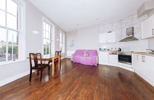 Temple Bar Apartamento | 1BD Riverside Hideaway in City Centre - Dublin