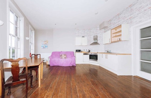 Temple Bar Apartamento | 1BD Riverside Hideaway in City Centre - Dublin