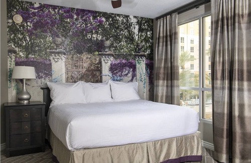 Las Vegas Complejo | 1Bed/1Bath Family Friendly Vegas Resort One Mile from the Strip!