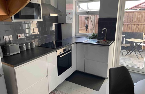 Eltham West Casa | 1BedHouse- London-Sleeps 4- Close to attractions