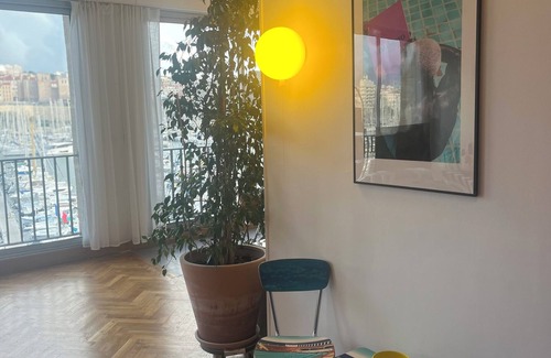 2nd Arrondissement Apartamento | 1ere ligne vieux port fully renovated two-bedroom apartment