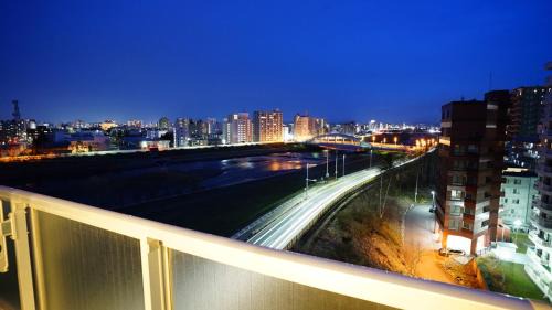 Nakajimakoen Apartamento | 1min to Nakajima Park, max 6 ppl, 2LDK, 2 double bed, 1 sofa bed, Sapporo