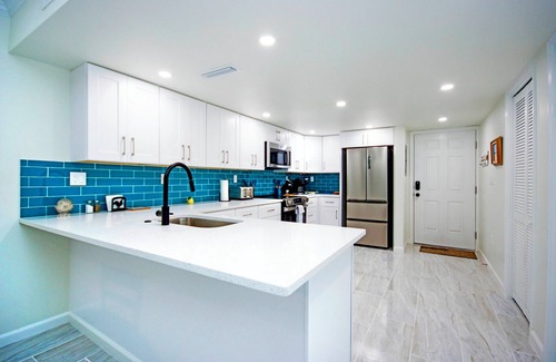 Shell Harbor Condominio | 1st Floor Sanibel Island Condo Steps From The Gulf - Sandalfoot 5C1