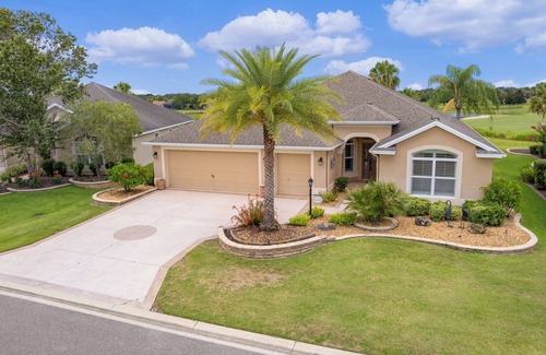 Buttonwood Casa | 2,000 square feet on golf course with view of large pond, centrally located.