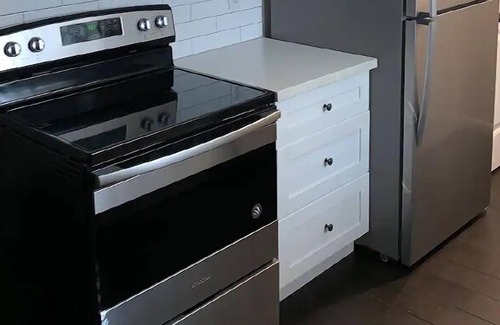 Texas City Condominio | 2/1 Condo on 1st level with covered parking