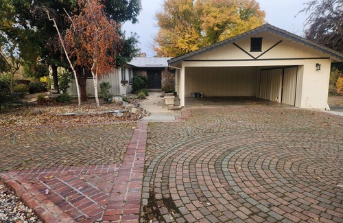 Red Bluff Casa | 2 acres 3 bed 3.5 bath on the Sacramento River.