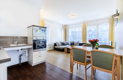 Pepelow Apartamento | (2) Barbara, 3-room apartment, wheelchair accessible, ground floor - Ostseeferienhaus