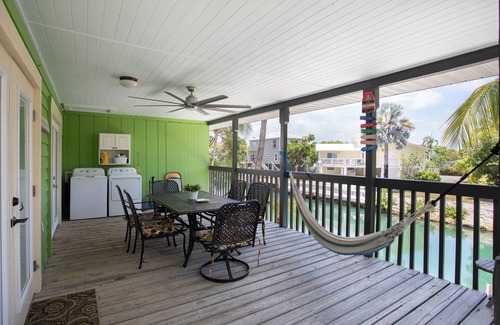 Big Coppitt Key Casa | 2 BD 2 BA canal front home minutes from Key West with parking & dock space