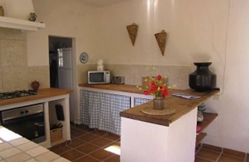 Periana Casa | Casita 1 y 2: 5 camas, capacidad para 10 personas ¡Relájese en la piscina con vista al lago!