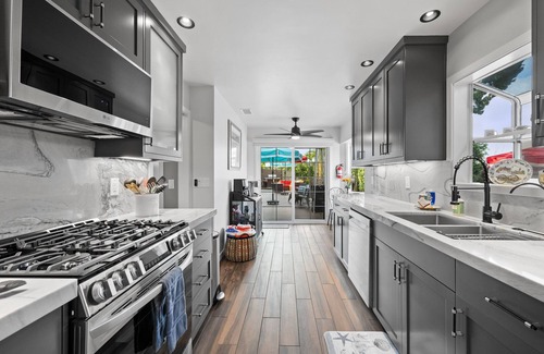 South Oceanside Casa | 2 Beautiful Resort-Style Coastal Homes: Outdoor Living W/FireTable, BBQ + Yard