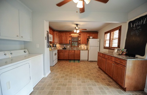 Murfreesboro Casa | 2 Beautiful Homes for 1 Amazing Experience! Sleeps 17