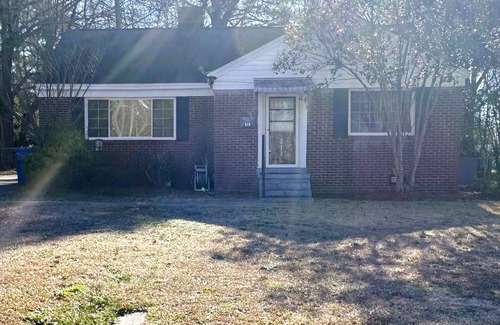 Greenwood Casa | 2 Bed, 1 Bath home Near Hospital & Hospice Ideal for Medical or Family Visits!