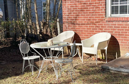 Greenwood Casa | 2 Bed, 1 Bath home Near Hospital & Hospice Ideal for Medical or Family Visits!