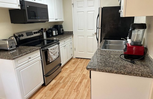 San Ramon Condominio | 2 bed 2 bath condo. Ideal for business traveler
