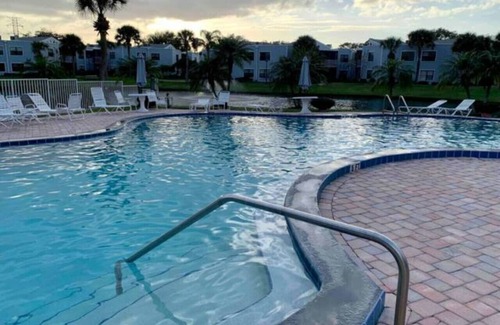 Ventura Condominio | 2 Bed 2 Bath Golf Resort Condo (1ST FL)