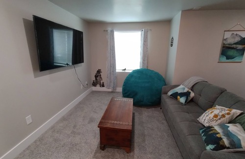 St. Anthony Casa | 2 Bed 2 Bath Townhome North of Rexburg!